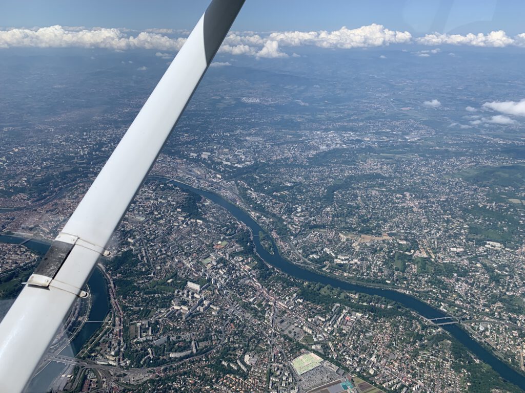 Nîmes – Flug durch Frankreich